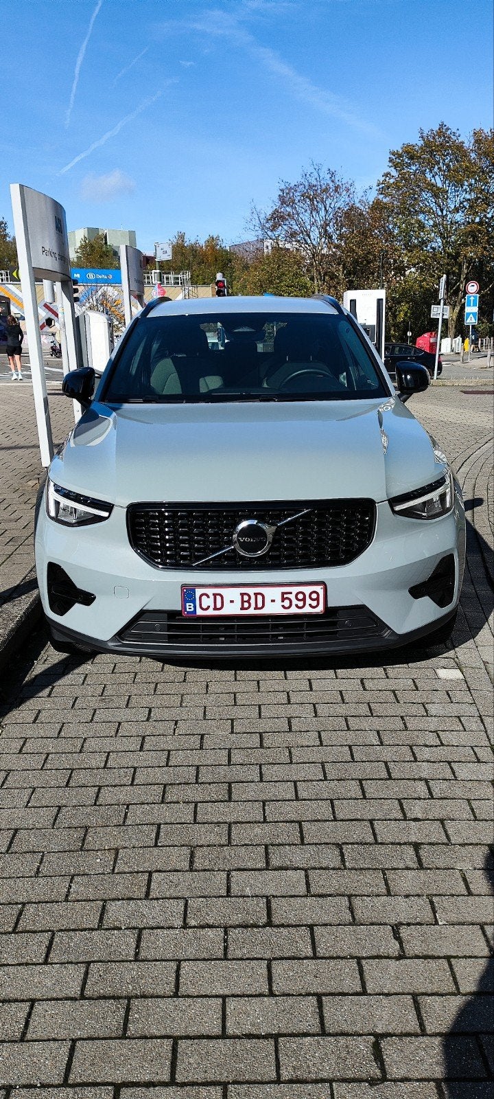 Volvo XC40 Plus Mild Hybrid 2024 – État exceptionnel., Autos, Achat, Euro 6, 5 places, Automatique