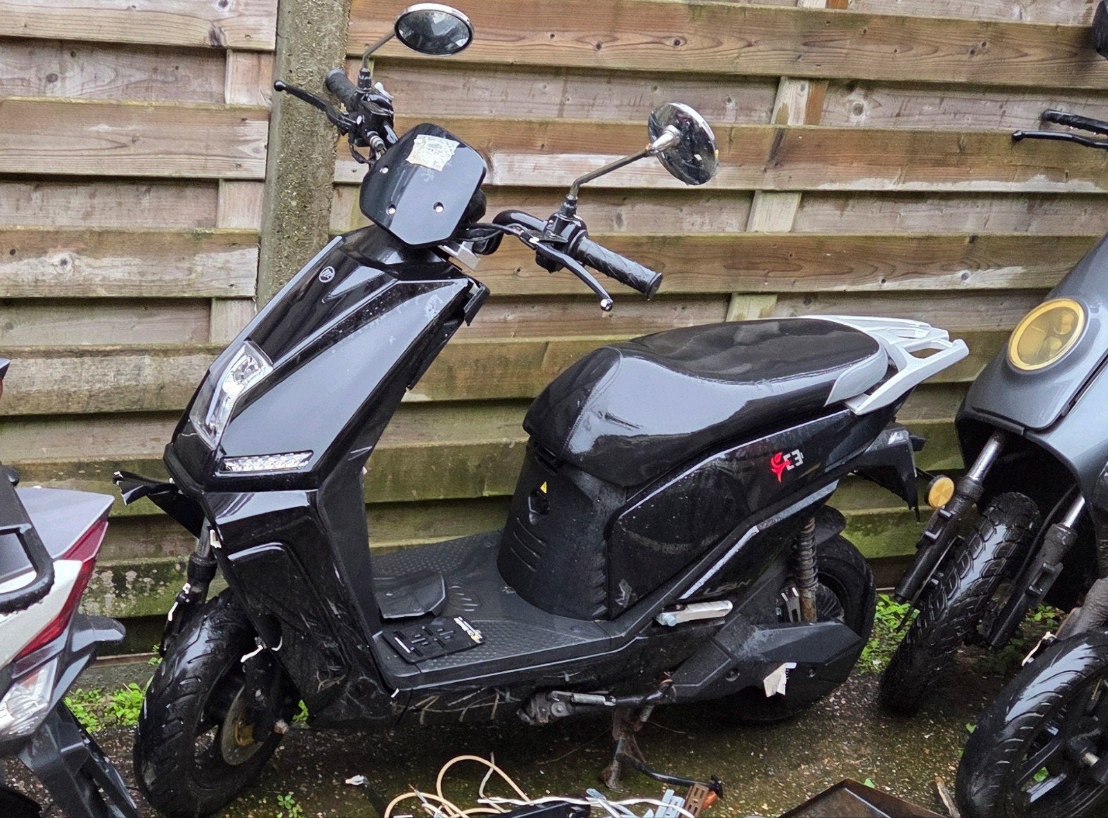 lifan e3 voor onderdelen, Ophalen