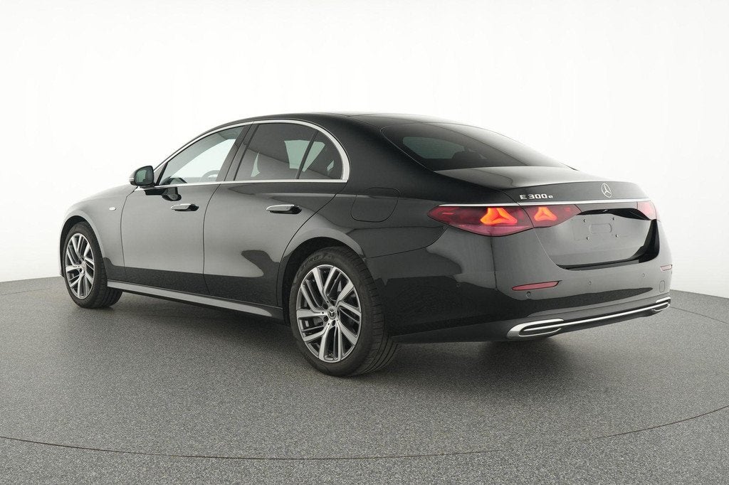 Mercedes-Benz E-Klasse 300 e Luxury Line (automatique), Autos, Mercedes-Benz, Achat, Hybride rechargeable, Noir, Automatique