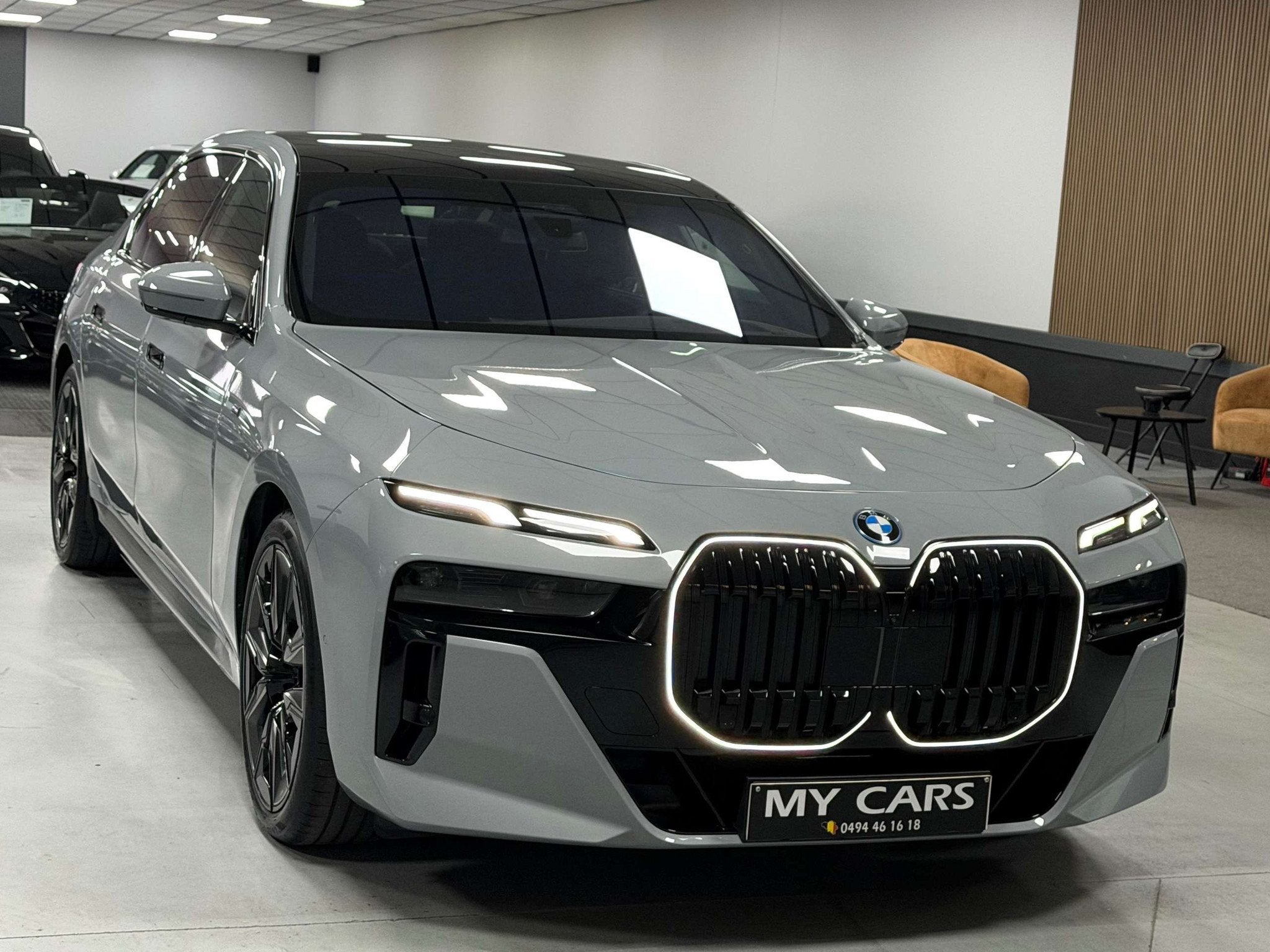 BMW 7 Serie 750 eXAS PHEV Pack-M Pro Pano Tv Iconic Ja 21" F, Auto's, Automaat, 4 deurs, 230 kW, Gebruikt