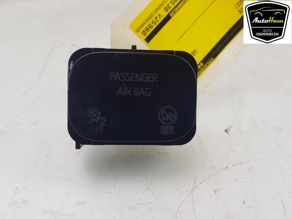 DIVERS Airbag controle lampje Toyota Aygo X (|839500H030|), Kundenbetreuung@toyota.de, Toyota, Utilisé, Toyota-Allee 2
50858  Köln, DE