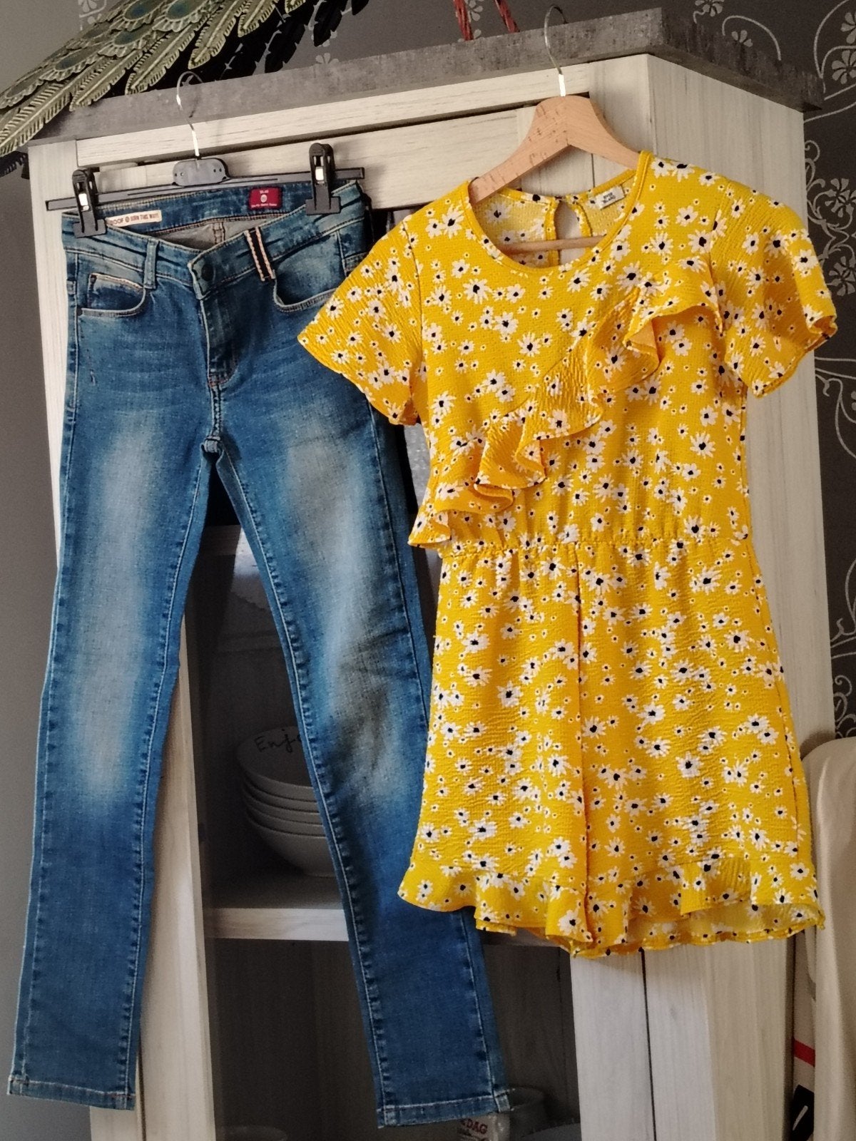 2 MEISJESKLEDING: BROEK (NIEUW) + PLAYSUIT, Kinderen en Baby's, Ophalen of Verzenden, Meisje, Broek