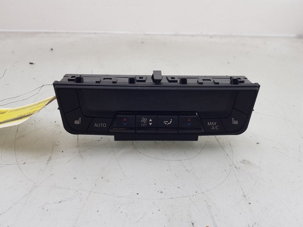 PANNEAU DE COMMANDE CHAUFFAGE CLIMATISATION (|61315A5F9F8|), Utilisé, BMW, Petuelring 130
80809  München, DE, Bayerische Motoren Werke AG
