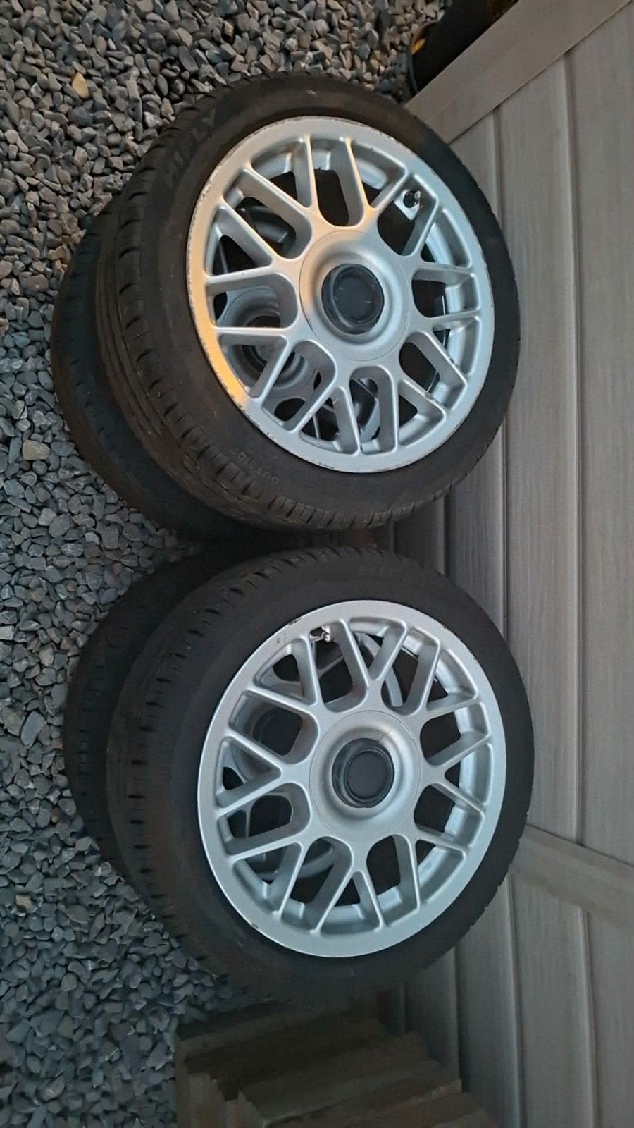 Jantes en alliage 4x100 de 15 pouces avec pneus 195/45 R15, Autos : Pièces & Accessoires, Pneus & Jantes, 15 pouces, Pneus et Jantes