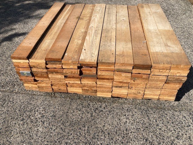 206 PLANKEN 115 X 22 MM X 1050 MM LANG, Doe-het-zelf en Bouw, Ophalen, Minder dan 25 mm, Grenen, Zo goed als nieuw