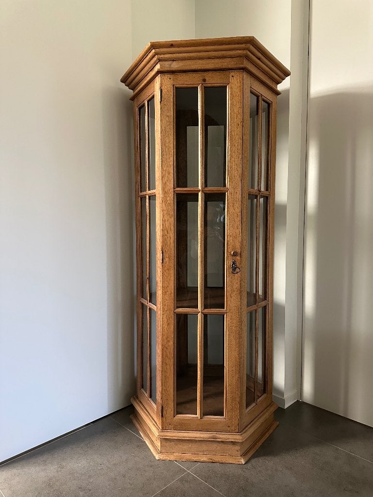 Vitrine en chêne et verre, Chêne, Avec tablette(s), Comme neuf, 50 à 100 cm