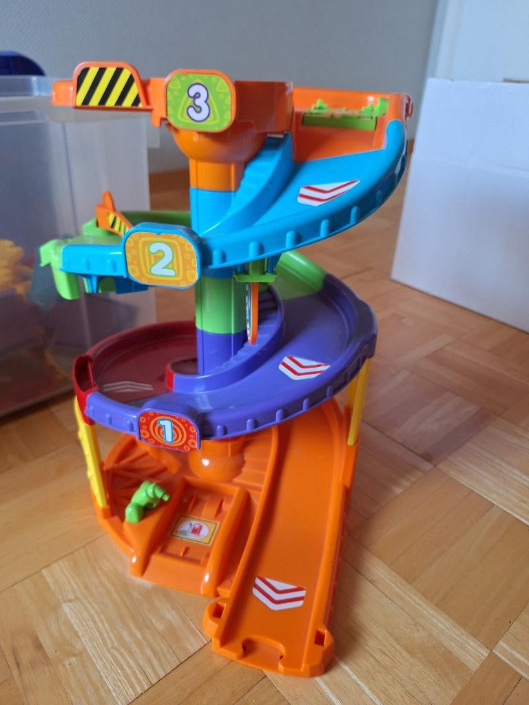 Auto's  en toettoet auto garage, Kinderen en Baby's, Ophalen, Gebruikt, 2 tot 4 jaar