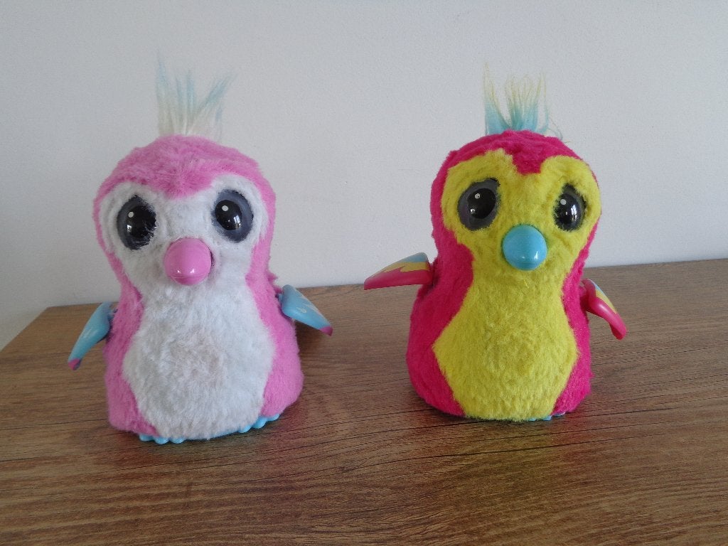 Hatchimals Pingouin peluche intéractive - SPIN MASTER, Enfants & Bébés, Jaune, Enlèvement ou Envoi, Interactif, Utilisé
