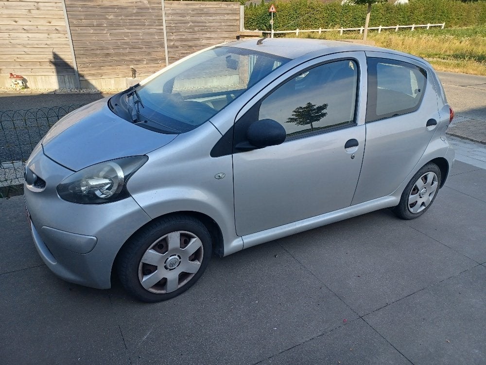Toyota Aygo 1.0 benzine, Auto's, Toyota, Voorwielaandrijving, 50 kW, Zwart, 109 g/km