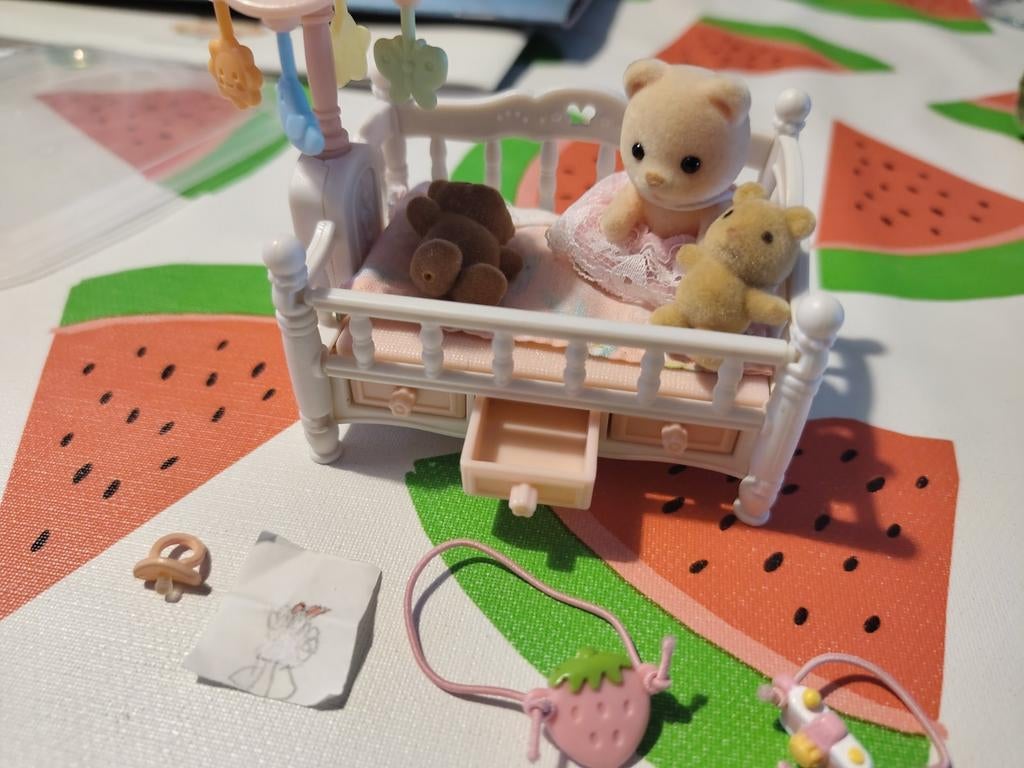 Sylvanian families babybed met baby, Kinderen en Baby's, Ophalen of Verzenden
