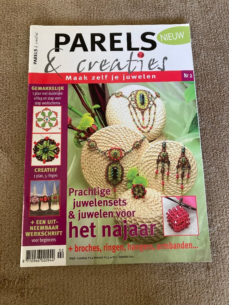 Tijdschrift Parels en creaties, maak zelf je juwelen. 50 blz, Ophalen of Verzenden, Zo goed als nieuw, Sieraden maken