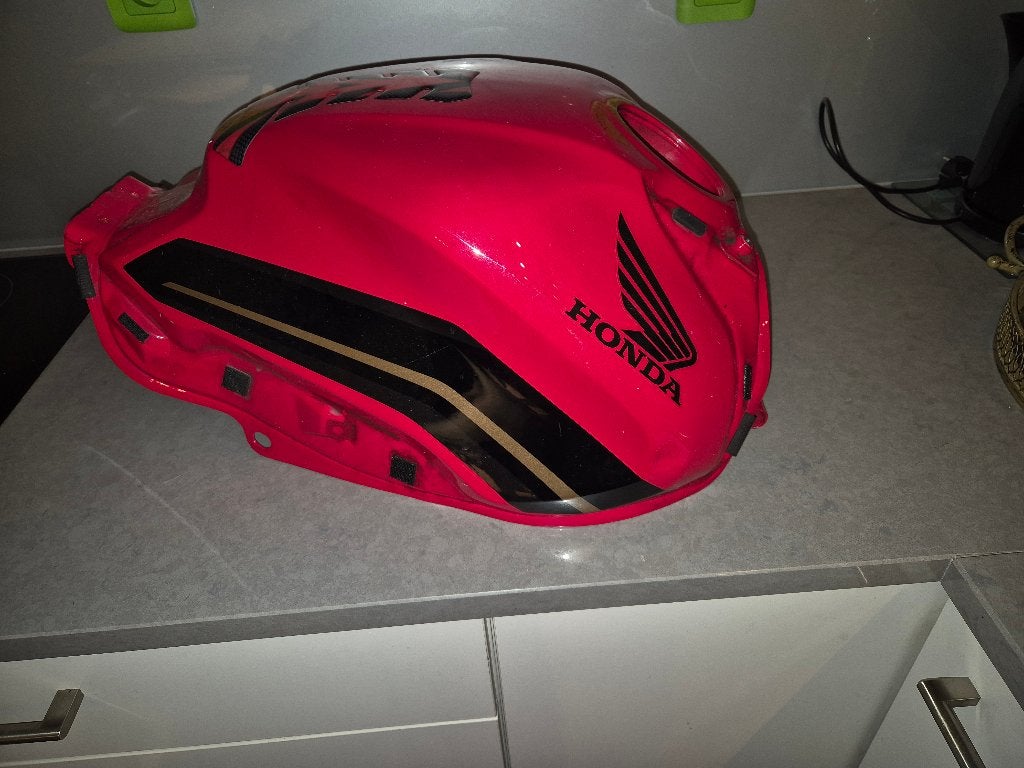 réservoir honda cbr 650r, Enlèvement ou Envoi, Utilisé