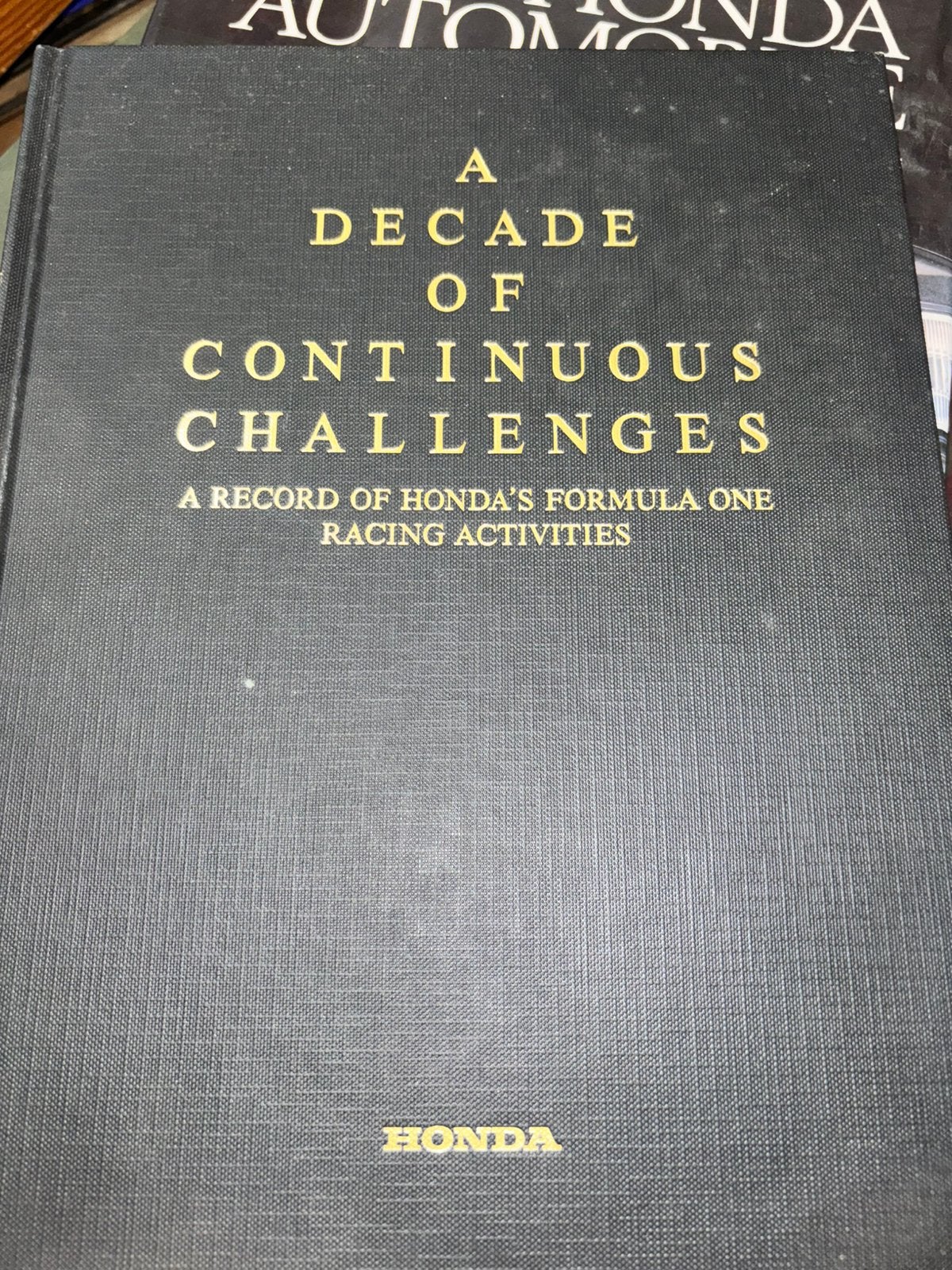 Livre publié en 1993. Formule 1 Honda, Enlèvement ou Envoi, Comme neuf, Honda