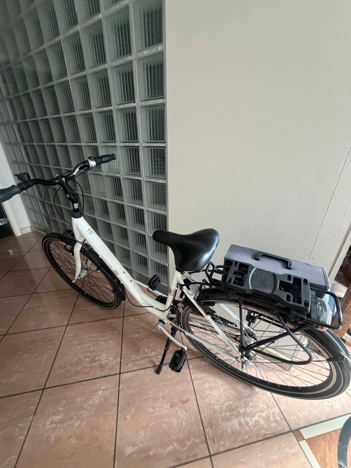 Damesfiets, Enlèvement, Comme neuf