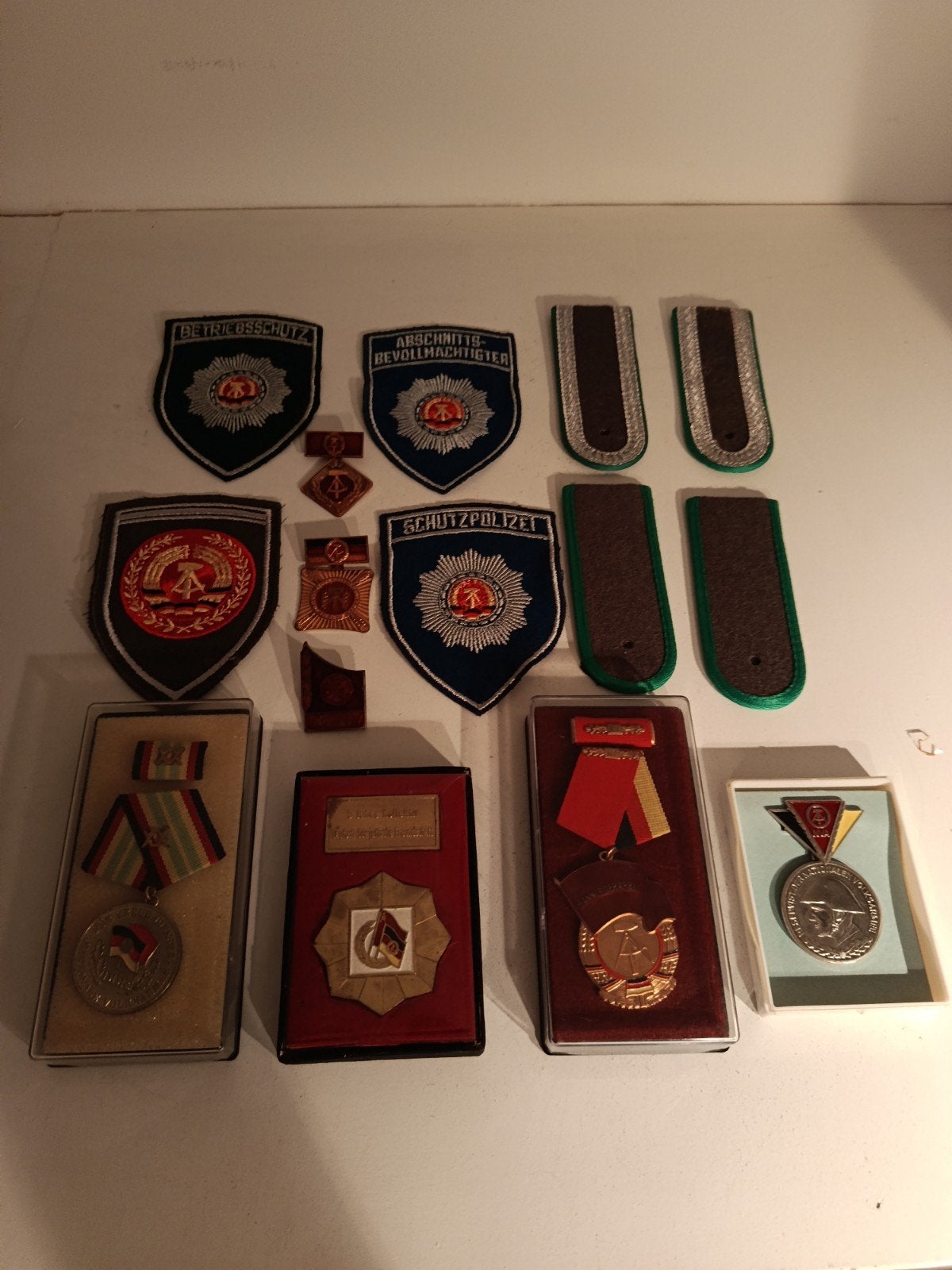 Oost Duits lot (DDR): medailles, pins en badges, Verzamelen, Ophalen of Verzenden, Overige soorten, Embleem of Badge