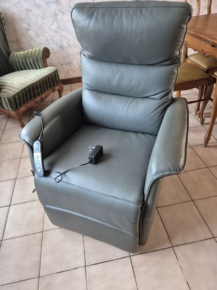 Relaxzetel, leder, met sta-op lift, Ophalen, Zo goed als nieuw, Leer
