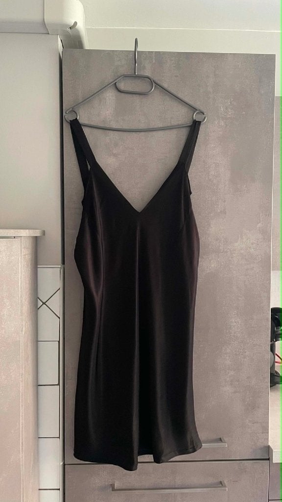 ROBE satinée noire ZARA style lingerie  courte XL, Vêtements | Femmes, Comme neuf, Noir, Envoi, Zara