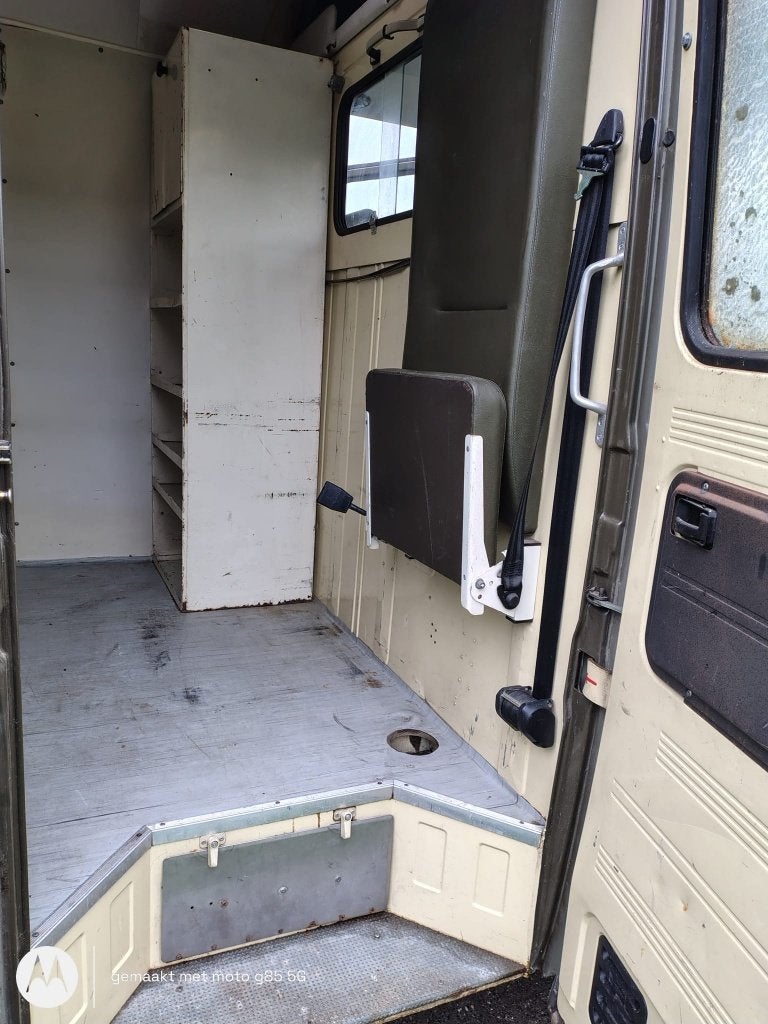 Mercedes 608D Camionette – hoog model, 6m lang, foto 8