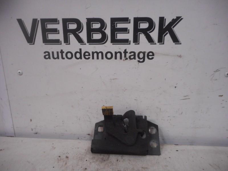 MOTORKAP SLOT Ford Mondeo II (01-1996/09-2000), Gebruikt, Ford