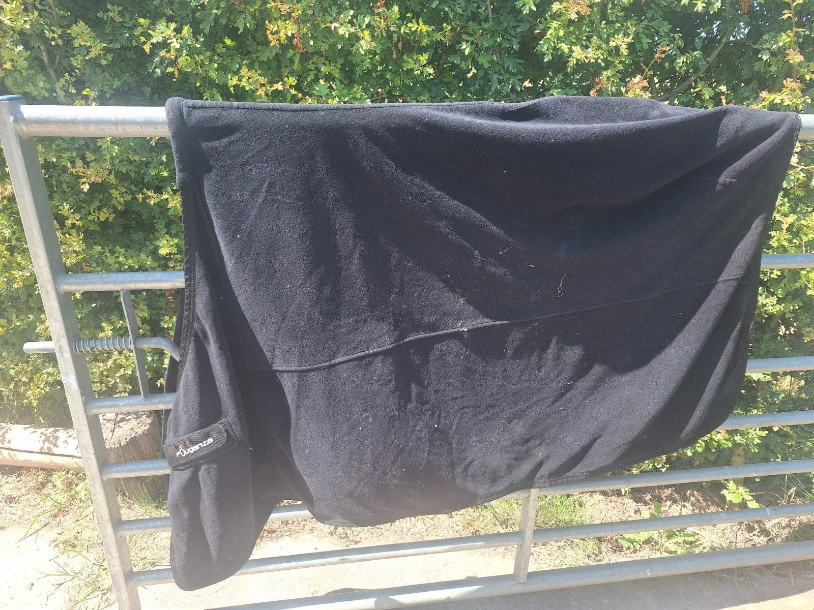 Paardendekens allen in goede staat.
Dekens hebben geen rieme, Dieren en Toebehoren, Paarden en Pony's | Dekens en Dekjes, Cob (M)