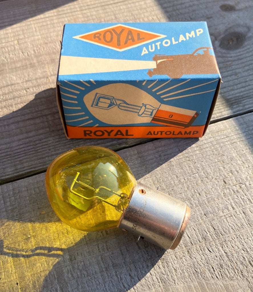 Vintage autolamp (geel) - NOS - Royal, Ophalen of Verzenden, Zo goed als nieuw, Auto's
