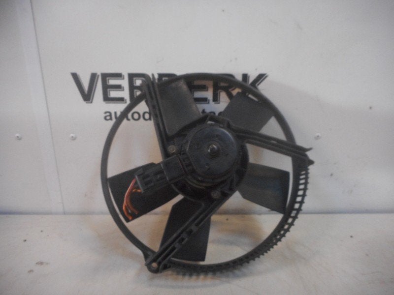 KOELVENTILATORMOTOR Volvo 440 (01-1988/12-1996), Auto-onderdelen, Airco en Verwarming, Volvo, Gebruikt