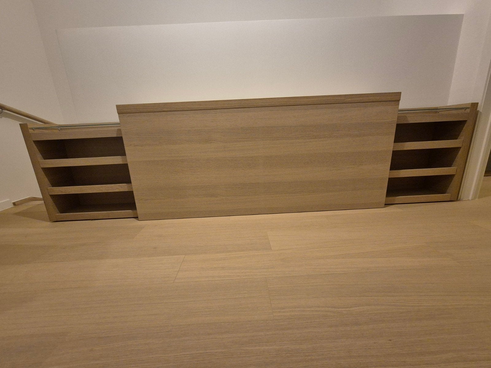 Malm hoofdeinde/kast houtlook, Enlèvement, Utilisé, 65 cm ou plus