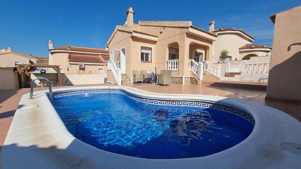 Vrijstaande villa met privé zwembad/ Rojales, Immo, Buitenland, 78 m², Dorp, Spanje, Ciudad Quesada, Rojales