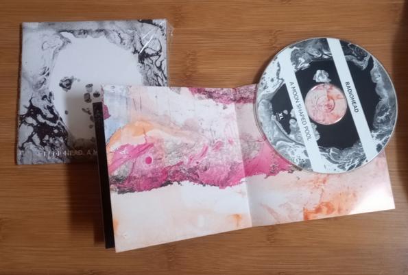 "A Moon Shaped Pool" (Radiohead) CD + booklet ZGAN, Enlèvement ou Envoi, Comme neuf