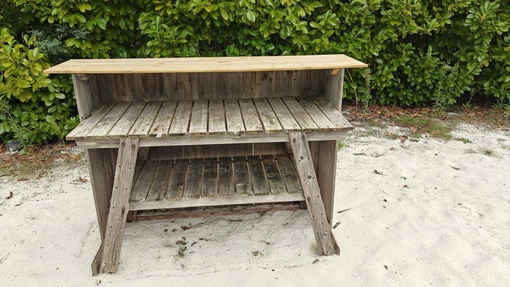 Bar en bois (jardin), Enlèvement, Utilisé