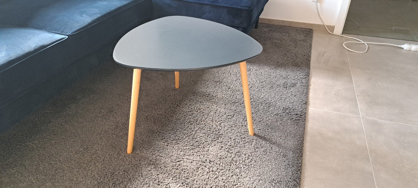 Table basse scandinave design – Gris anthracite/bois clair, Maison & Meubles, Enlèvement, Utilisé