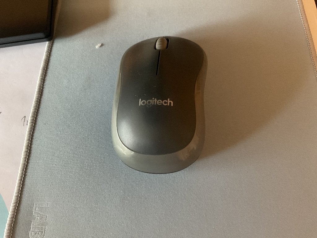Beeldscherm Targa Visionary + draadloze muis en klavier, Ophalen, Draaibaar, Gebruikt, HDMI