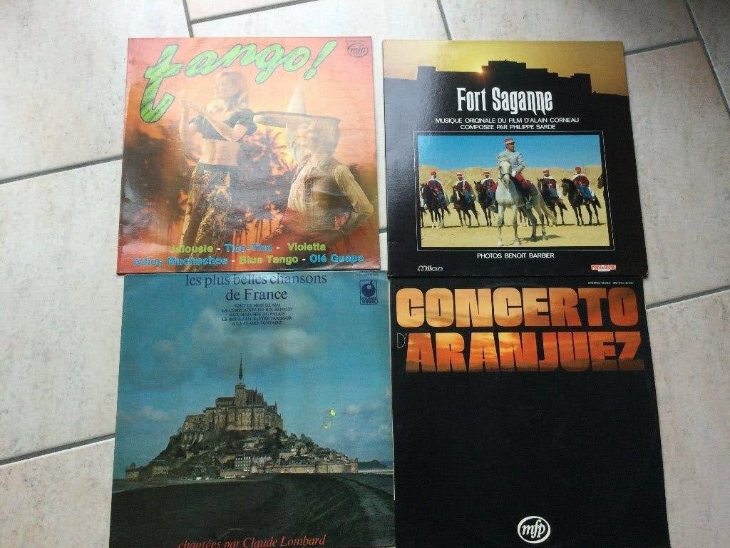 33 TORENS: „FORT SAGANNE"TANGO"ARANJUEZ"LOMBARD, Ophalen of Verzenden