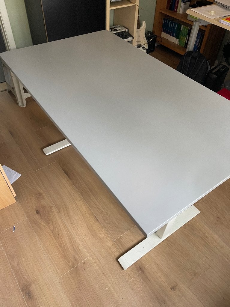 Bureau debout à réglage électrique IKEA, Scandinave, Électrique, Bureau assis-debout, Comme neuf