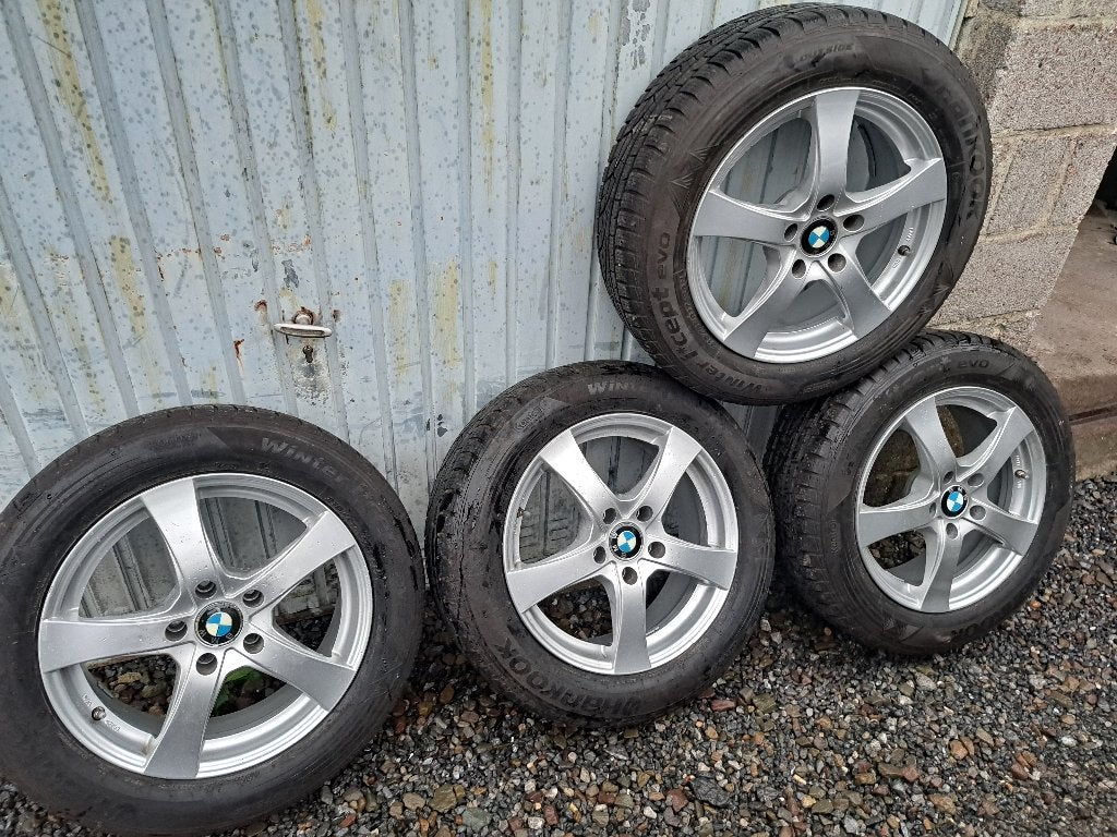 BMW X3 (5x120) - 215/60 R17 96H - Hiver, Autos : Pièces & Accessoires, Pneus & Jantes, Pneus et Jantes, Véhicule de tourisme, 17 pouces