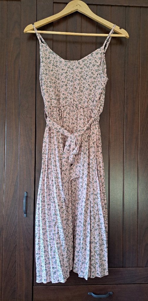 Leuke jurk in maat M, Maat 38/40 (M), Verzenden, Knielengte, Roze