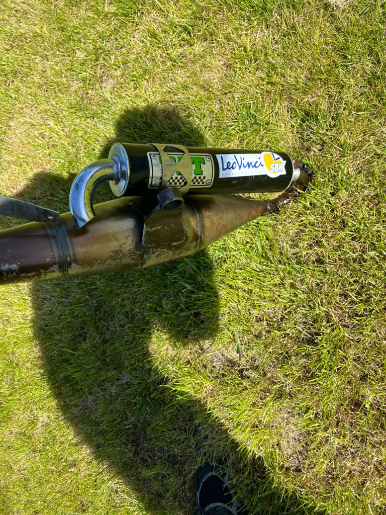 Uitlaat voor aerox, Ophalen, Zo goed als nieuw