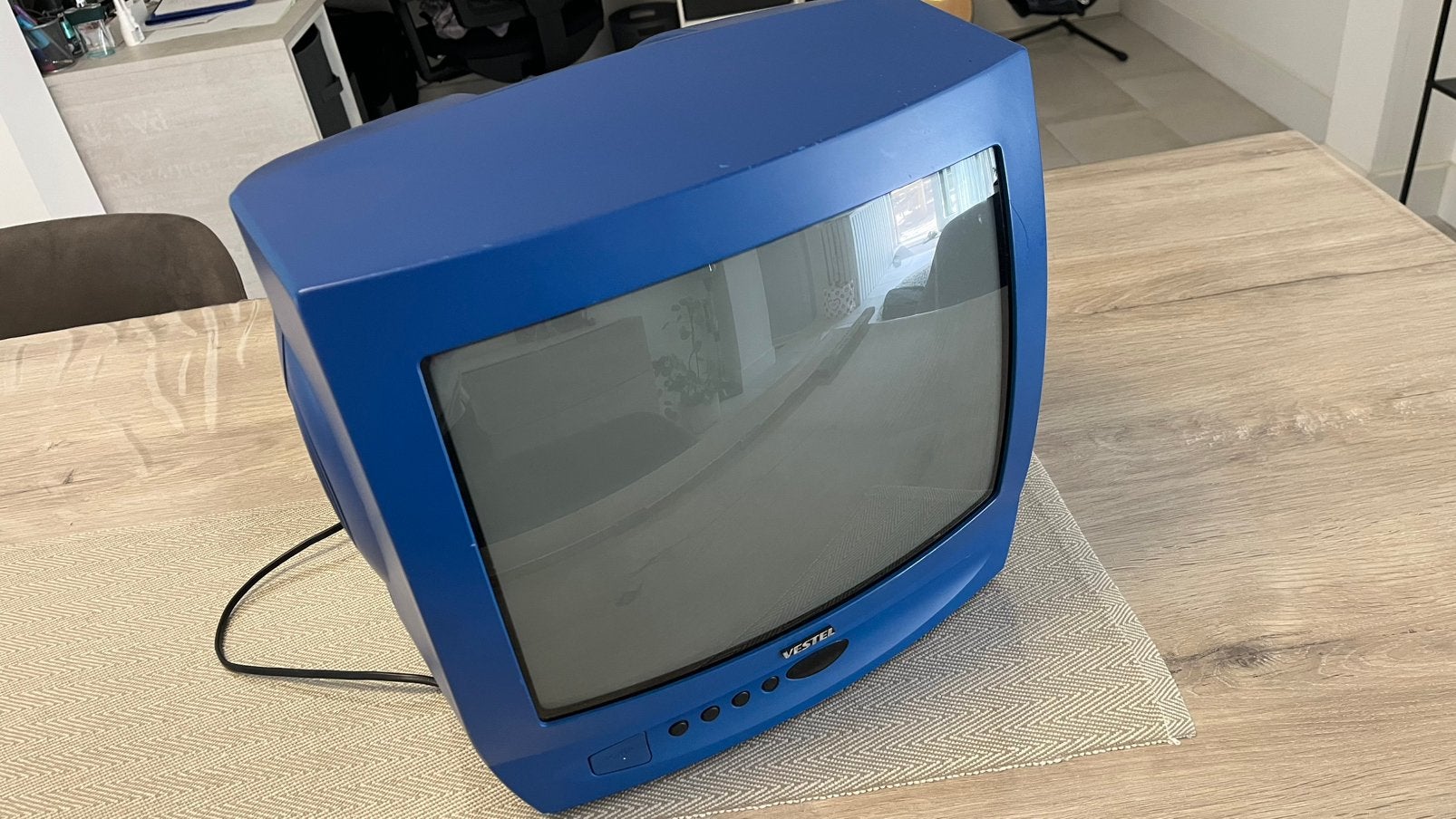 Retro Tv ideal voor NES Snes Playstation 1 en 2, Audio, Tv en Foto, Vintage Televisies, Ophalen, Zo goed als nieuw