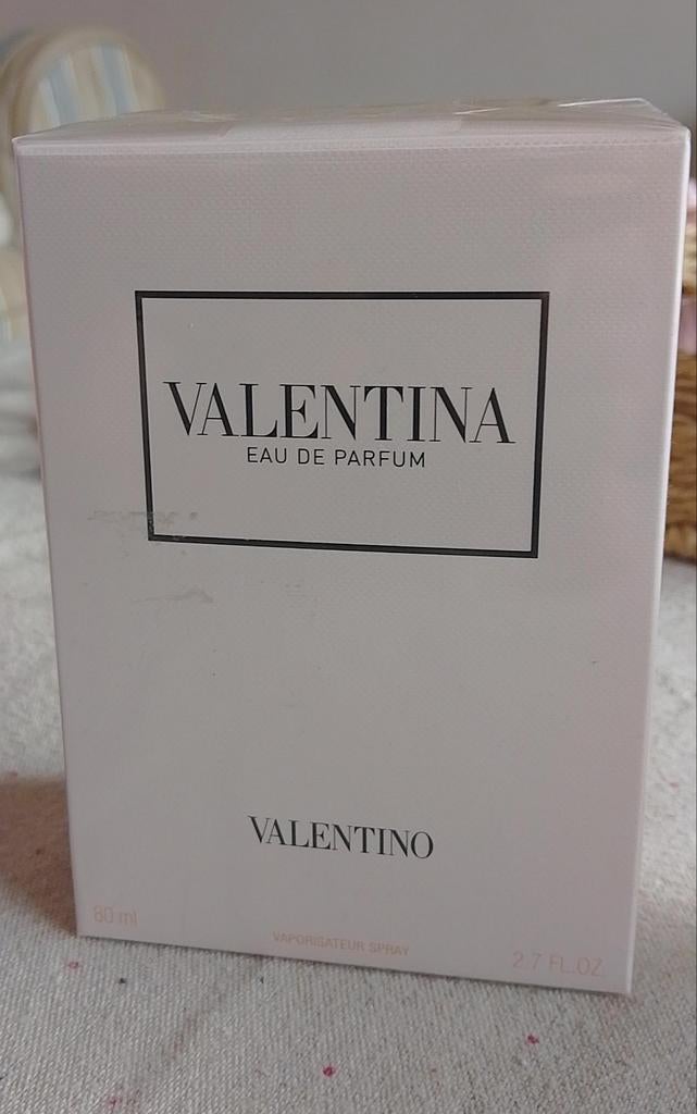 Dames parfum Valentino, Ophalen
