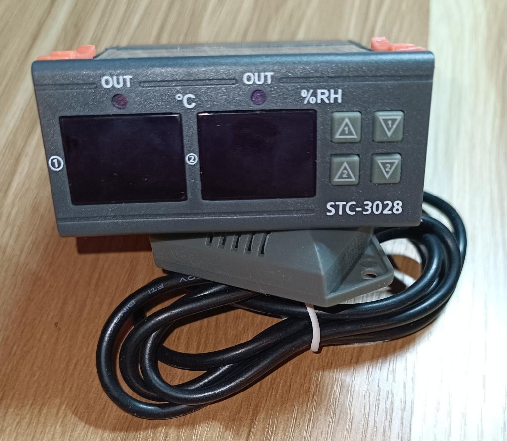 STC-3028 temperatuur & luchtvochtigheid controller (nieuw), Ophalen of Verzenden, Nieuw, Temperatuur