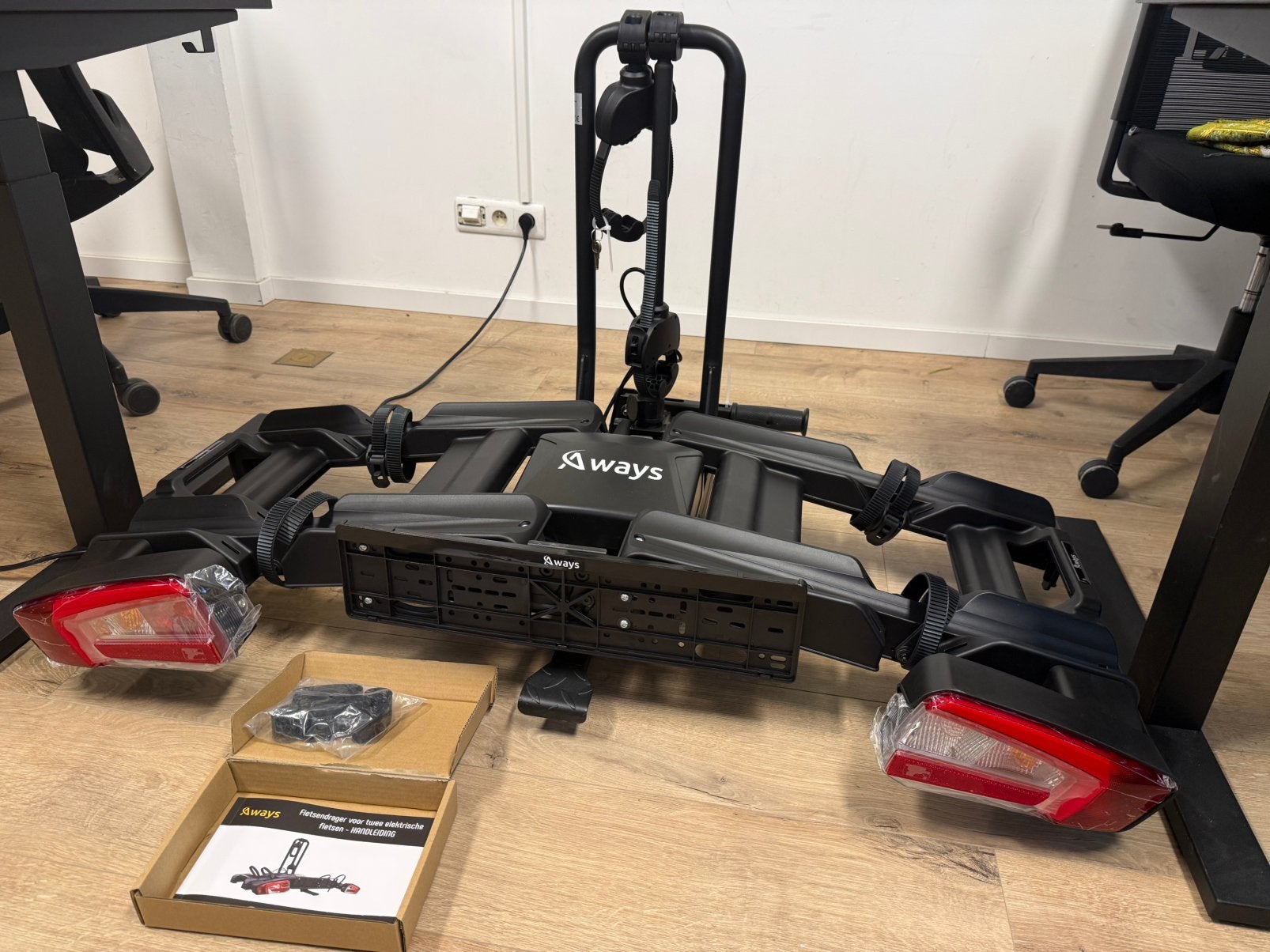 Fietsendrager voor 2 elektrische fietsen of mountainbikes, Nieuw, Ophalen of Verzenden, Fietsendrager-accessoire, Brede banden