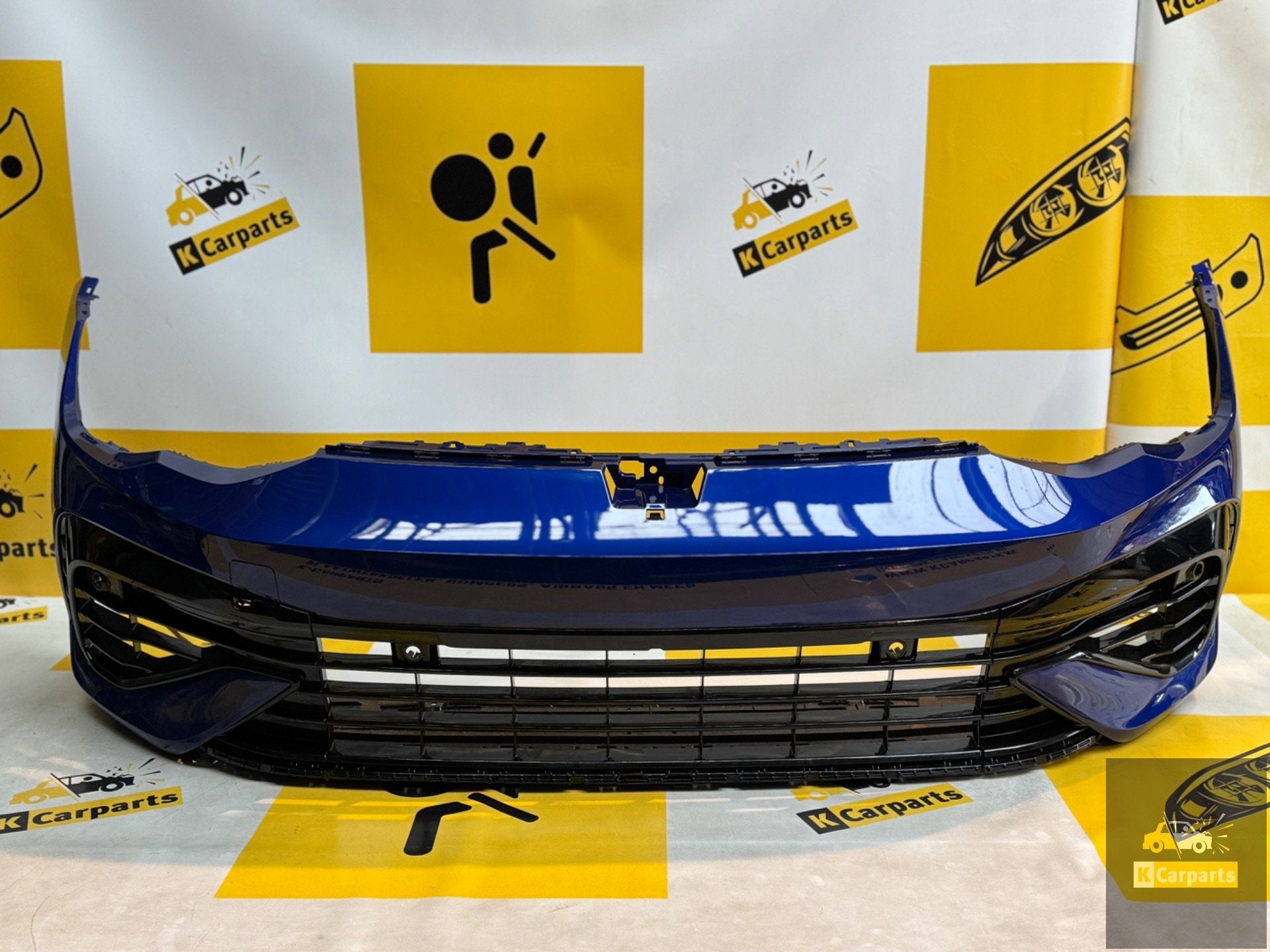VW GOLF 8R R20 VOORBUMPER 6XPDC LD5K LAPIZ BLUE 5H0807221E, Gebruikt, Volkswagen AG, Vw@volkswagen.de, Bumper