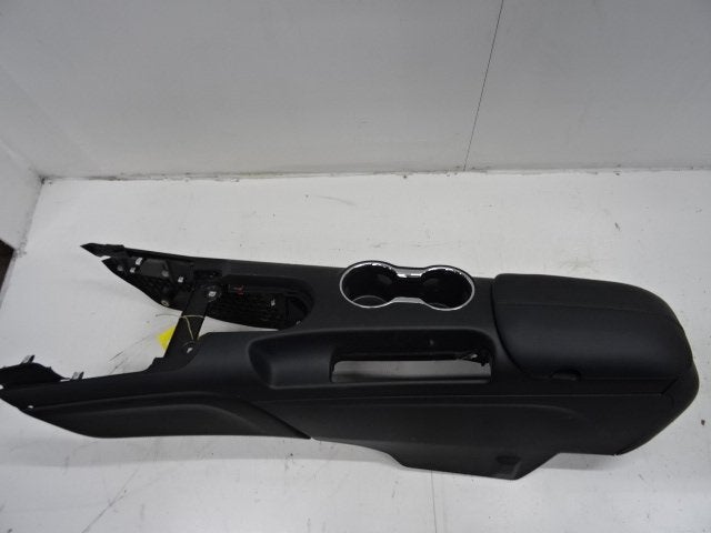 CONSOLE CENTRALE Ford USA Mustang VI Convertible (01-2014/-), Utilisé, Pièces américaines