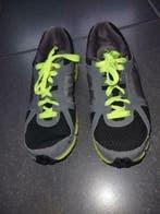 Grijze loopschoenen - Nike - maat 36,5, Kinderen en Baby's, Ophalen, NIKE, Zo goed als nieuw, Jongen of Meisje