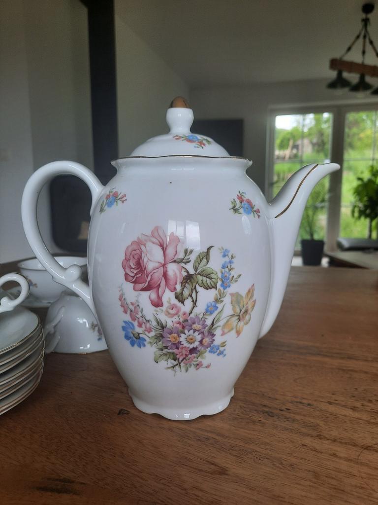 Porcelaine de BAUDOUR Service à café 19 pièces, Enlèvement