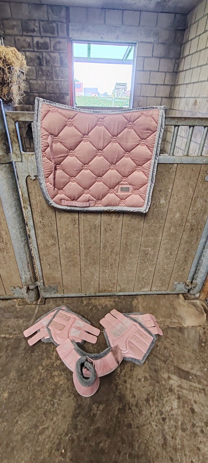 Setje dressuur, Full (L), Dressuurdekje, Equestrian Stockholm, Ophalen of Verzenden