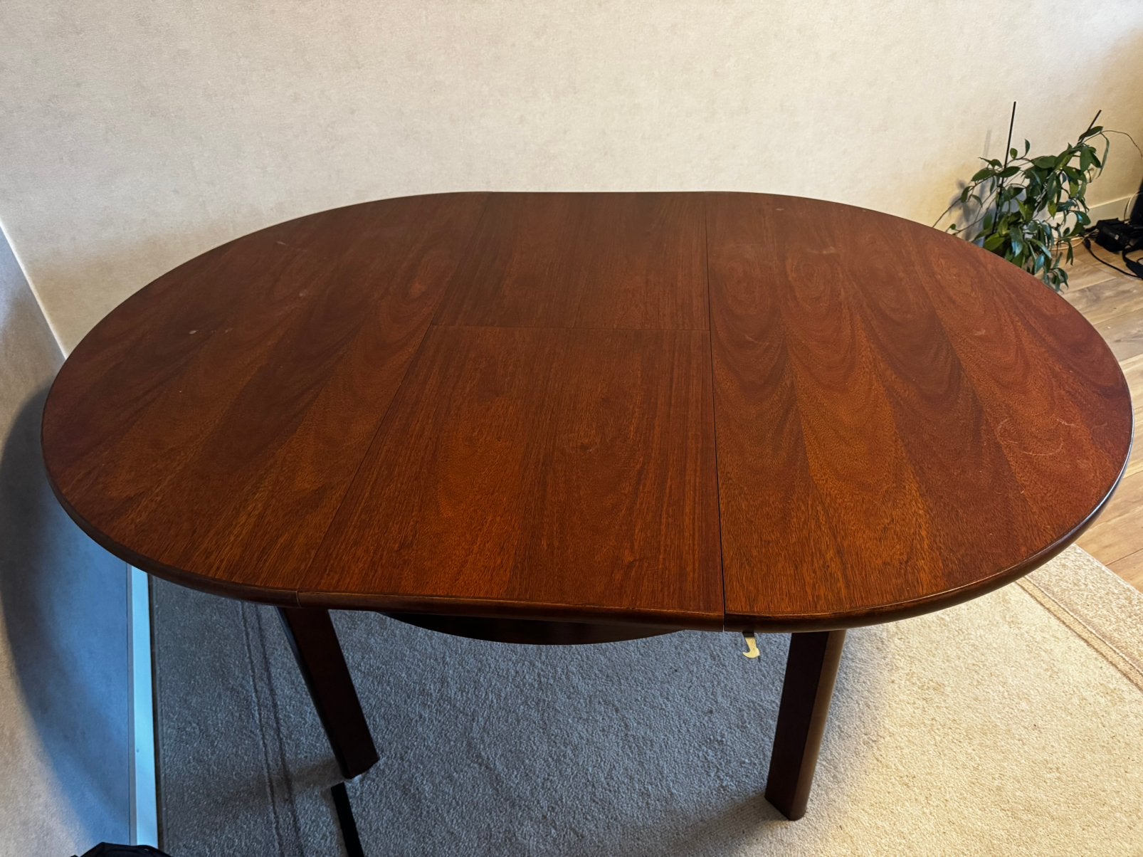 Tafel, Ophalen, Zo goed als nieuw