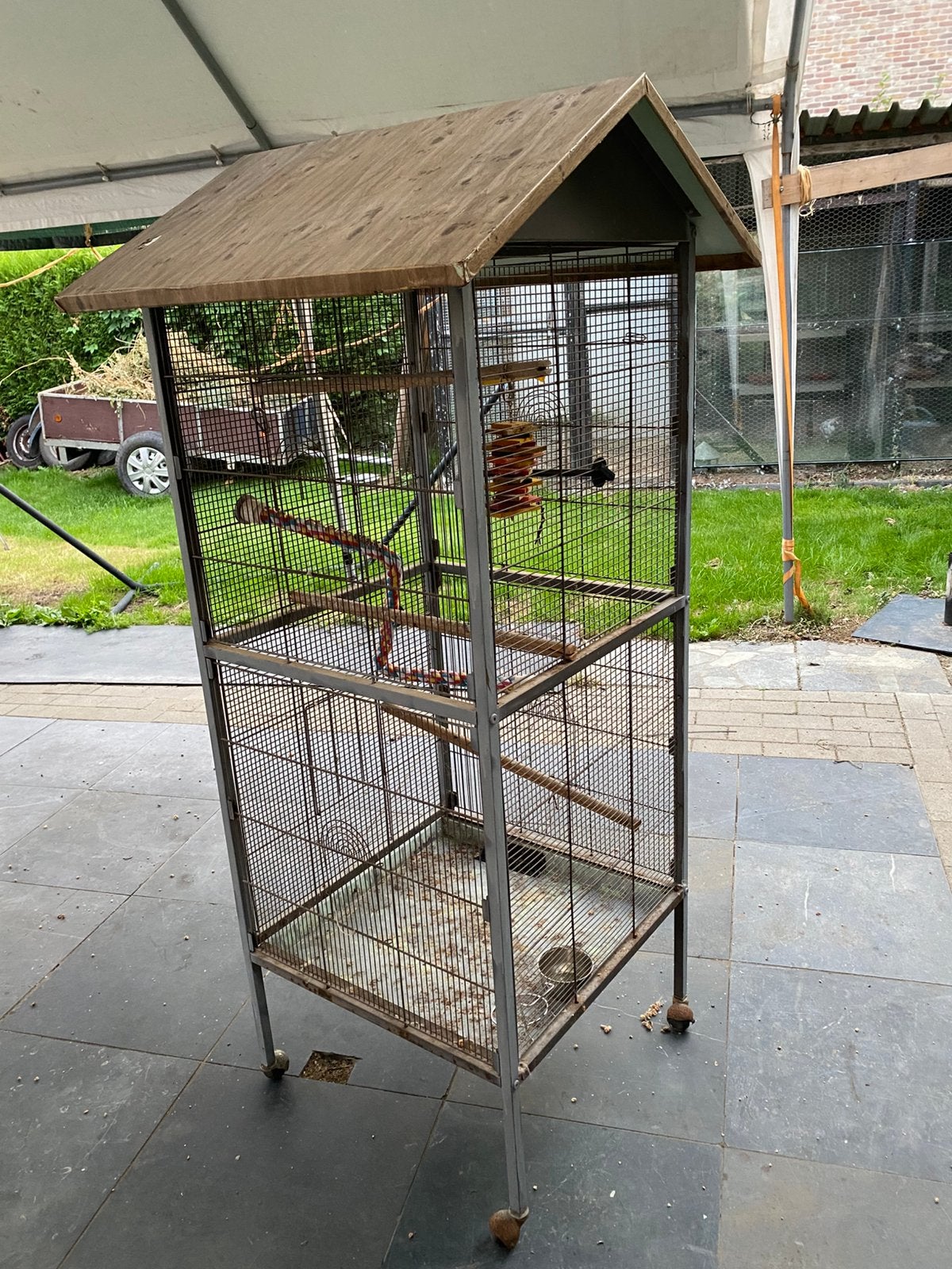 Nichoir à oiseaux sur roues, Enlèvement, Utilisé, Métal, Cage à oiseaux