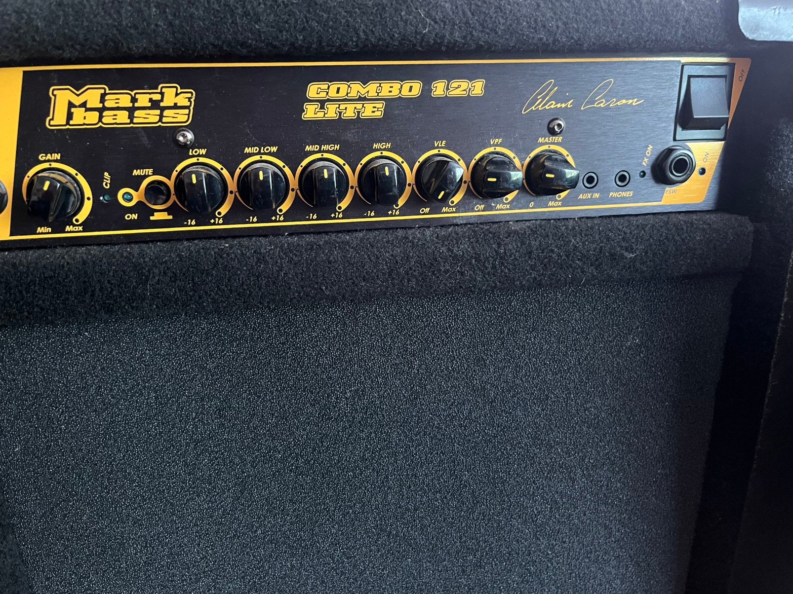 Markbass Combo 121 lite, Alain Caron signature, Muziek en Instrumenten, Ophalen, Gebruikt, Basgitaar, 100 watt of meer