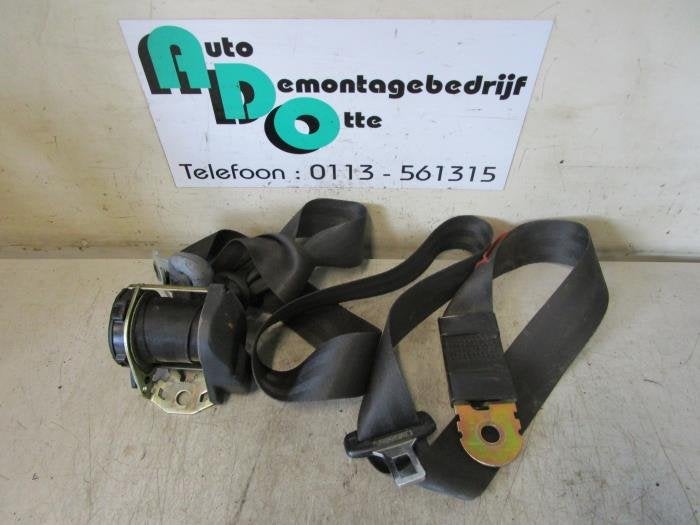 Veiligheidsgordel rechts-voor van een Volkswagen Golf (Golf, Gebruikt, -, Volkswagen, -